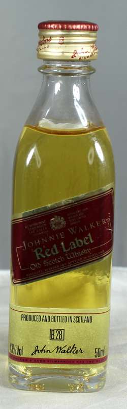 Mini liquor bottle - Johnnie Walker - Red whiskey