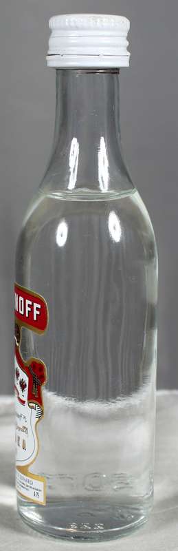 Mini liquor bottle - Smirnoff - Vodka
