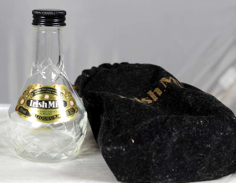 Mini liquor bottle - Irish Mist liqueur