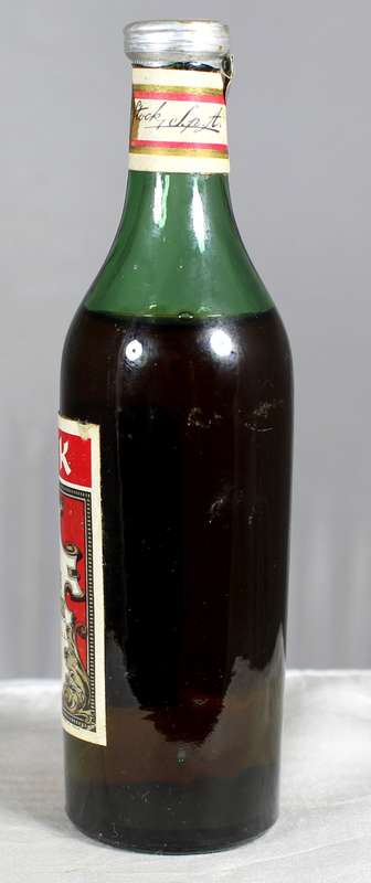 Mini liquor bottles - Stock - Italian vermouth