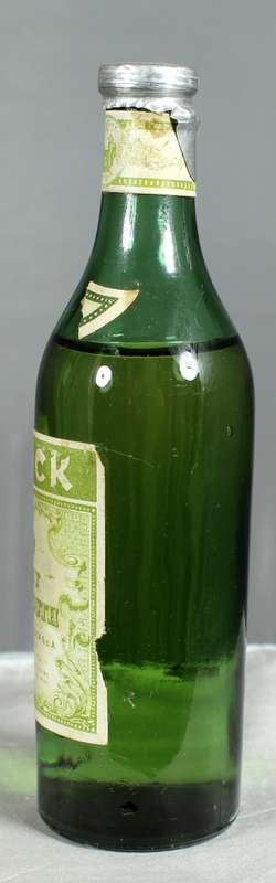 Mini liquor bottles - Stock - Dry vermouth