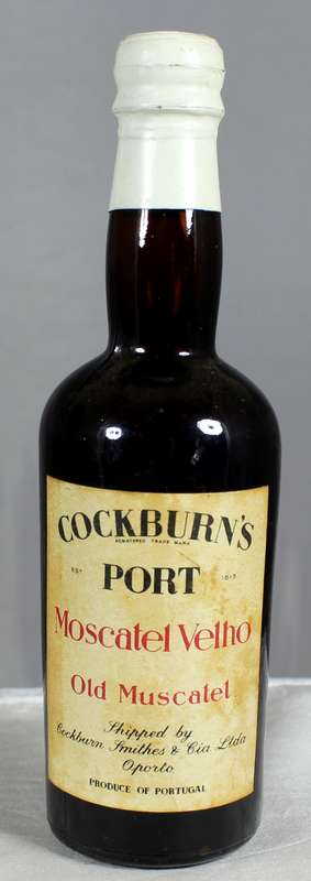 Mini liquor bottles - Cockburn's port - Old muscadel