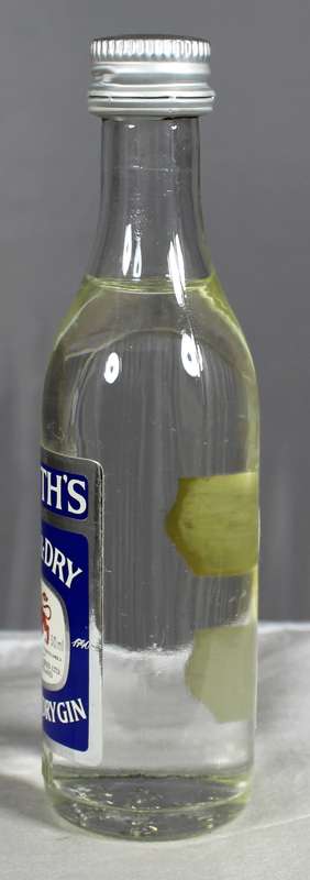 Mini liquor bottles - Booth's London dry gin