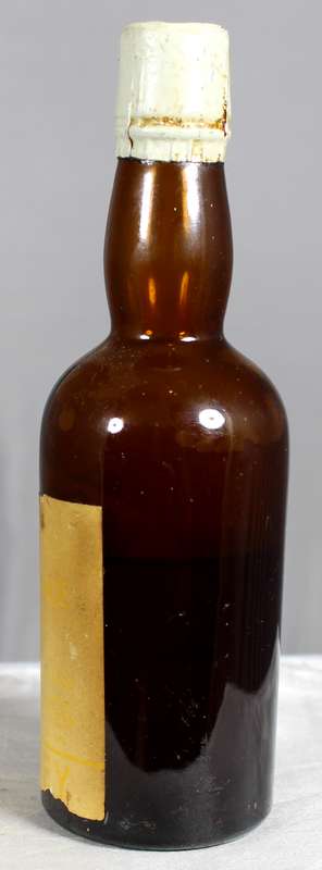 Mini liquor bottles - Gilbey's
