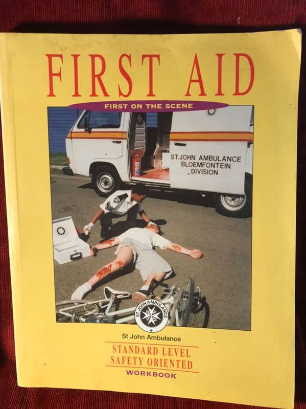 First Aid - 2x Book bundle | COMPLETE GUIDE TO FIRST AID & CPR