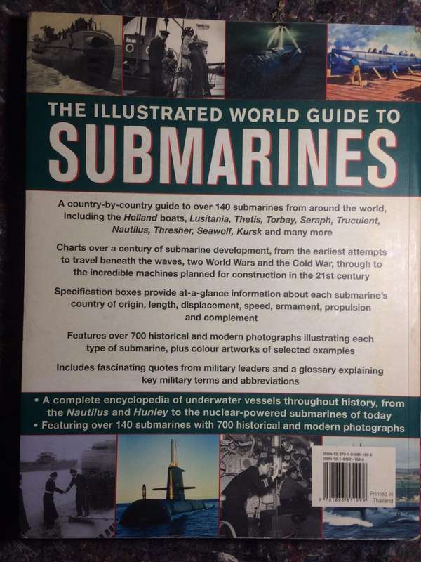 The Illustrated World Guide to Submarines - John Parker