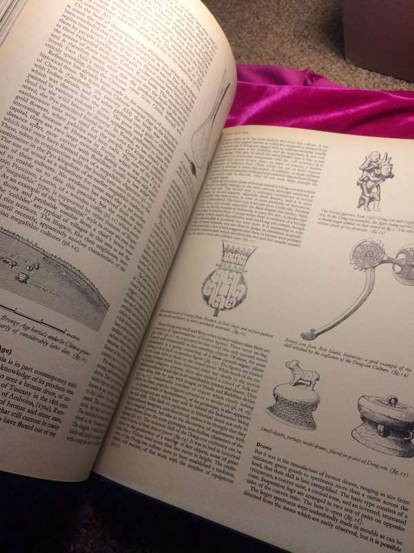The Dawn of Civilization: The First World Survey of Human Cultures in Early Times - Stuart Piggott