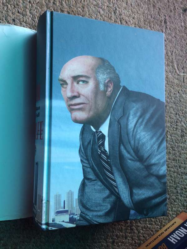A Man in Full - Tom Wolfe (1994 1st Edition Hardcover)
