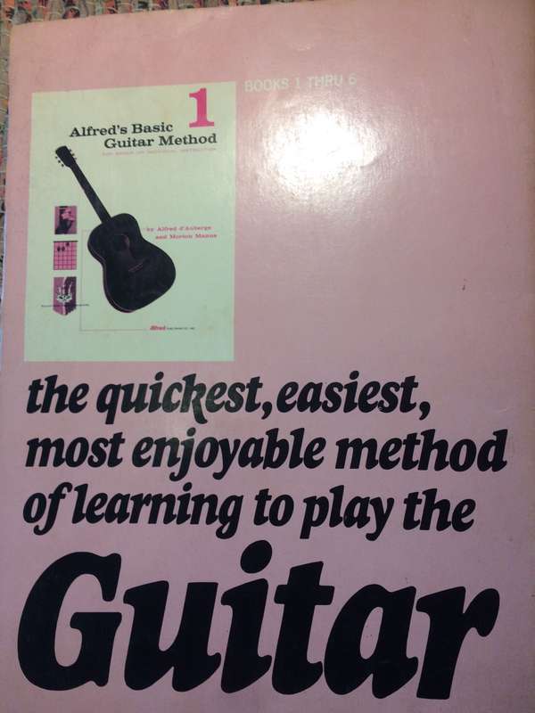 Alfred's Chord Fingering Dictionary