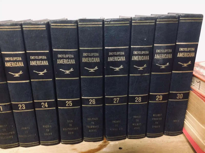 Encyclopedia Americana Set - 25 Volumes (1970)