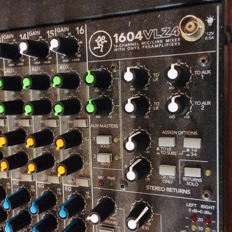 Mackie 1604VLZ4 16-Channel Mixer