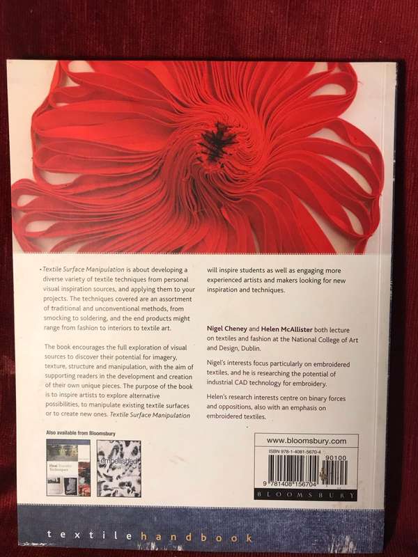 Textile Surface Manipulation (Textiles Handbooks) - Nigel Cheney & Helen McAllister