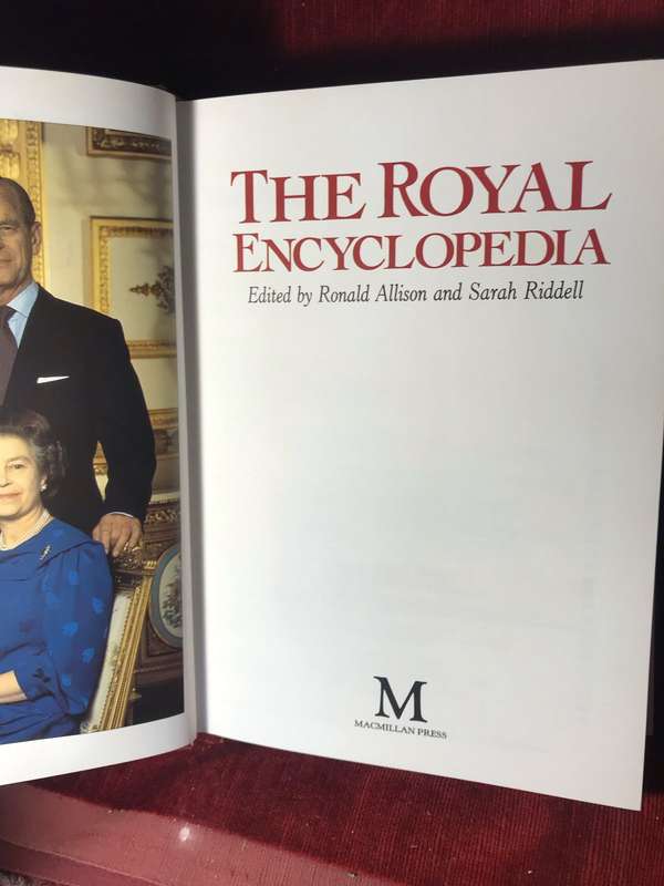 The Royal Encyclopedia - Ronald Allison & Sarah Riddell (1991 1st Edition Hardcover)