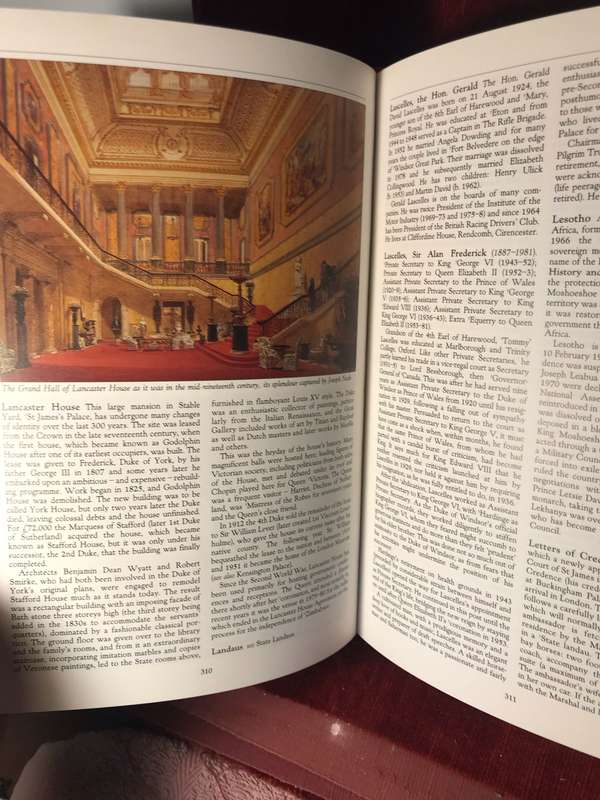 The Royal Encyclopedia - Ronald Allison & Sarah Riddell (1991 1st Edition Hardcover)