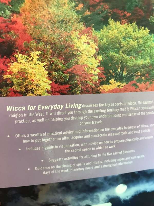 Wicca for Everyday Living: The Definitive Guide to Magic and the Craft - Ann-Marie Gallagher