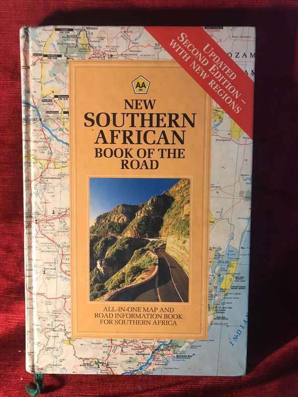 The New Southern African Book of the Road: Map and Road Info Book for SA - AA