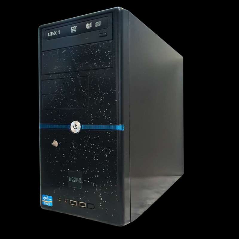 Gigabyte Semi Gaming Chassis with Power Supply and DVD Drive
