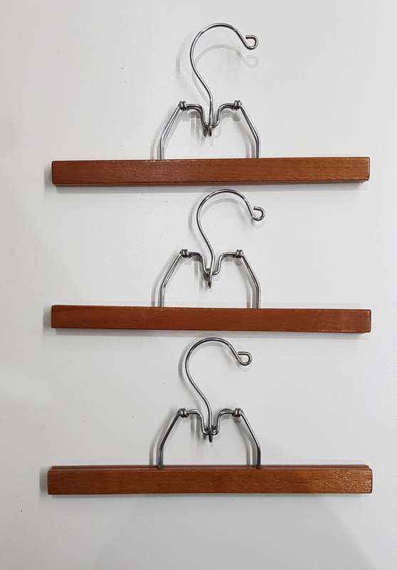 Vintage Wooden Trouser Clamps/Hangers. Set of 3x Wooden trouser/skirt hangers