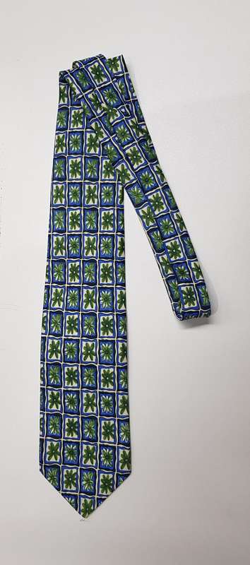Mens Neckties: Description: Necktie by Daniel Hechter Paris.