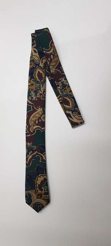 Mens Neckties: Description: Slimline necktie made by Slim Jim.