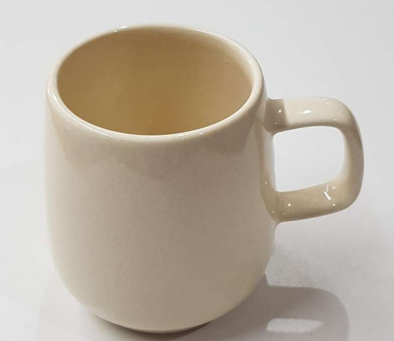 Vintage Walvis Bay Souvenir Ceramic Mug: A large mug with handle