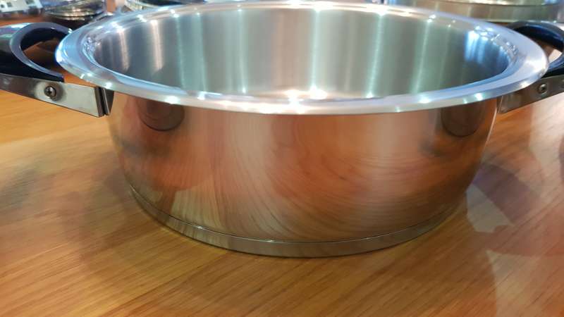 AMC cookware set (a set consisting of 18x pieces).