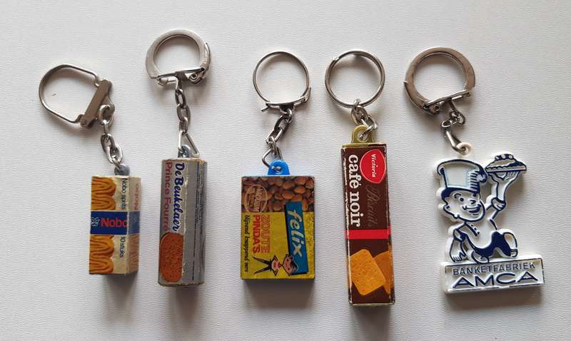 Vintage late 1960s Dutch Advertising keyring collectables.  An assortment of 5x little vintage