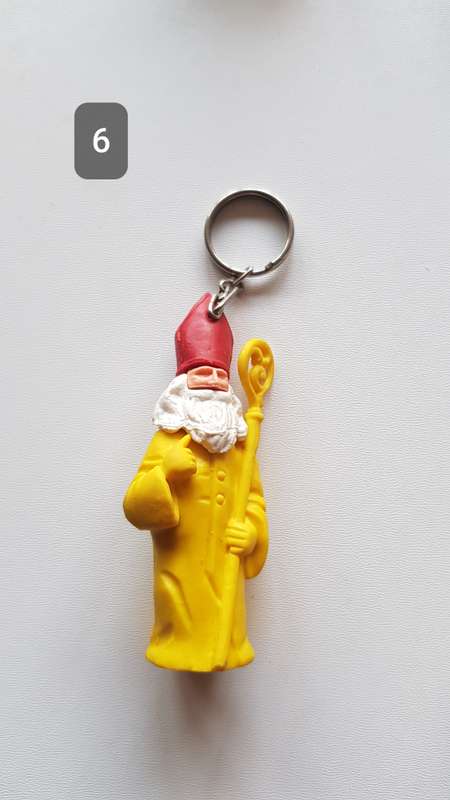 Vintage 1970s Dutch Advertising Figurines keyring collectables. An assortment of 9x vintage keyring