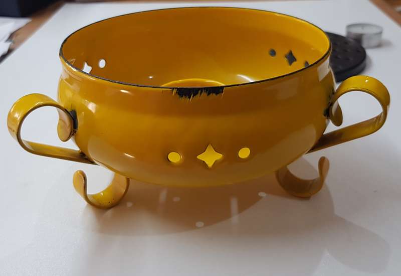 Vintage Enamel Tealight burner/warmer for tea or coffee pot.