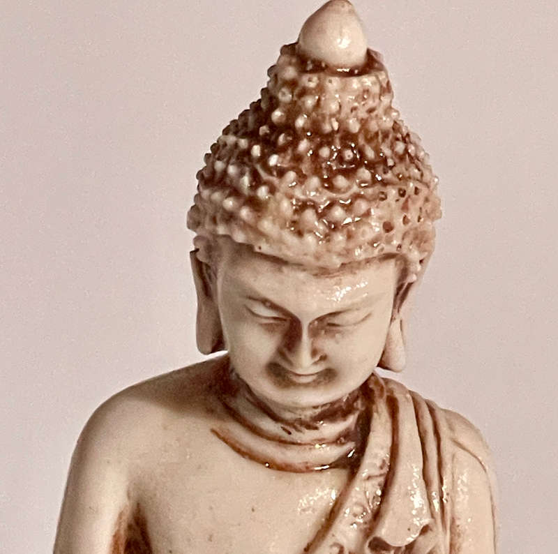 Sitting Buddha statue (9.5cm)