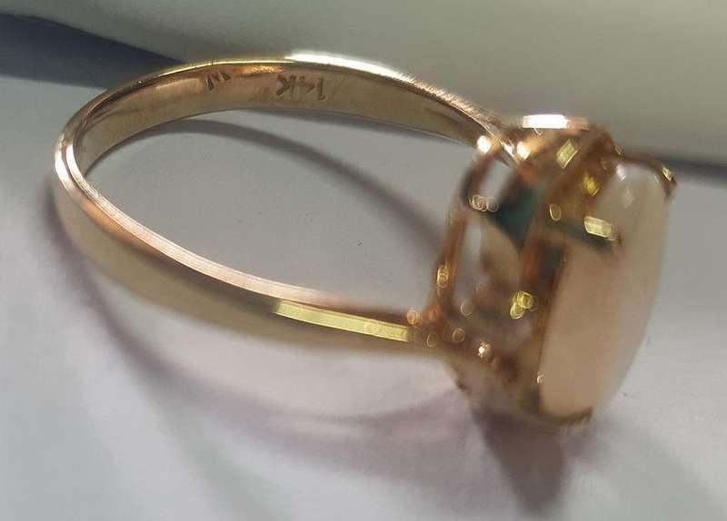 Antique 14k Gold Ring with opal stone and 2 diamonds.