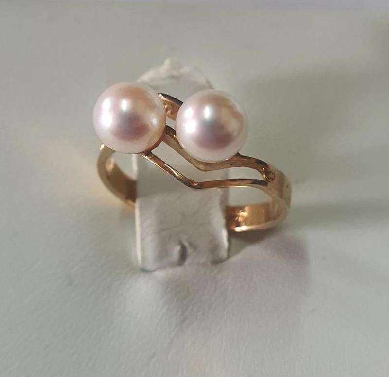 Antique 14k Gold Ring with 2 Pearls and Earing Set.
