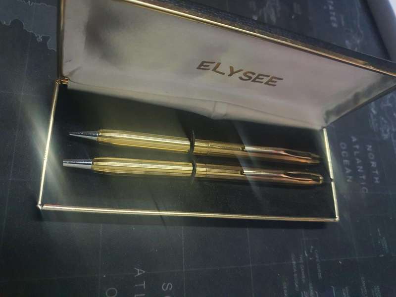 Elysee pen and pencil set.