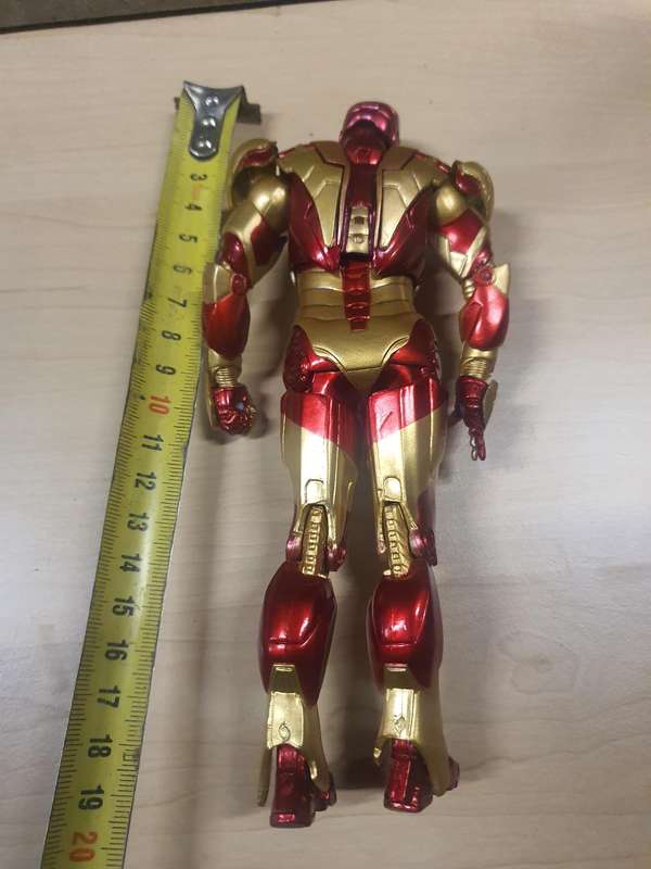 Iron Man figurine 6 inch