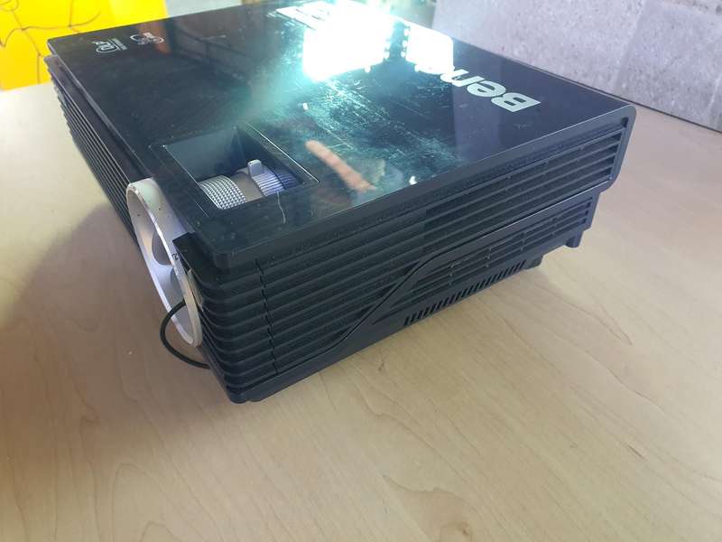 Benq MP611 projector Fully functional