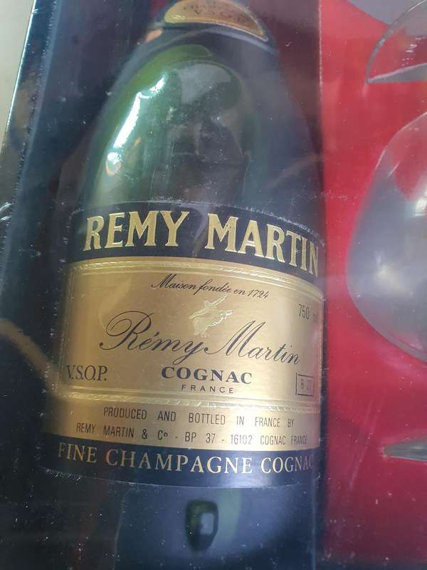 Remy Martin Cognag France with 2 glasses