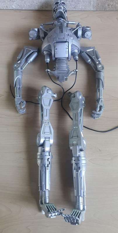 Terminator figurine, Not complete