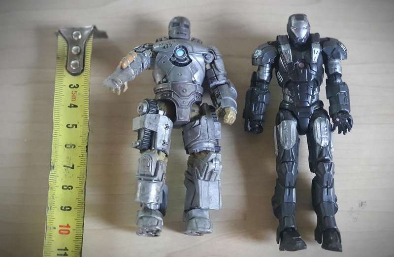 2X Iron man Figure