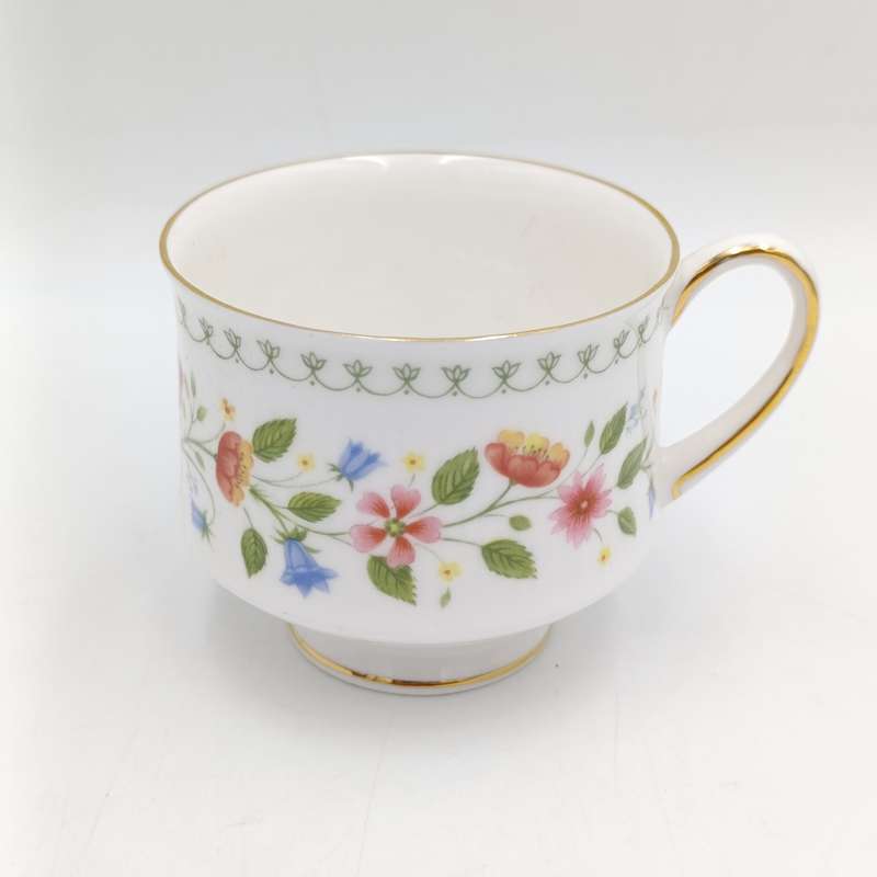 Paragon Anastasia Porcelain duo