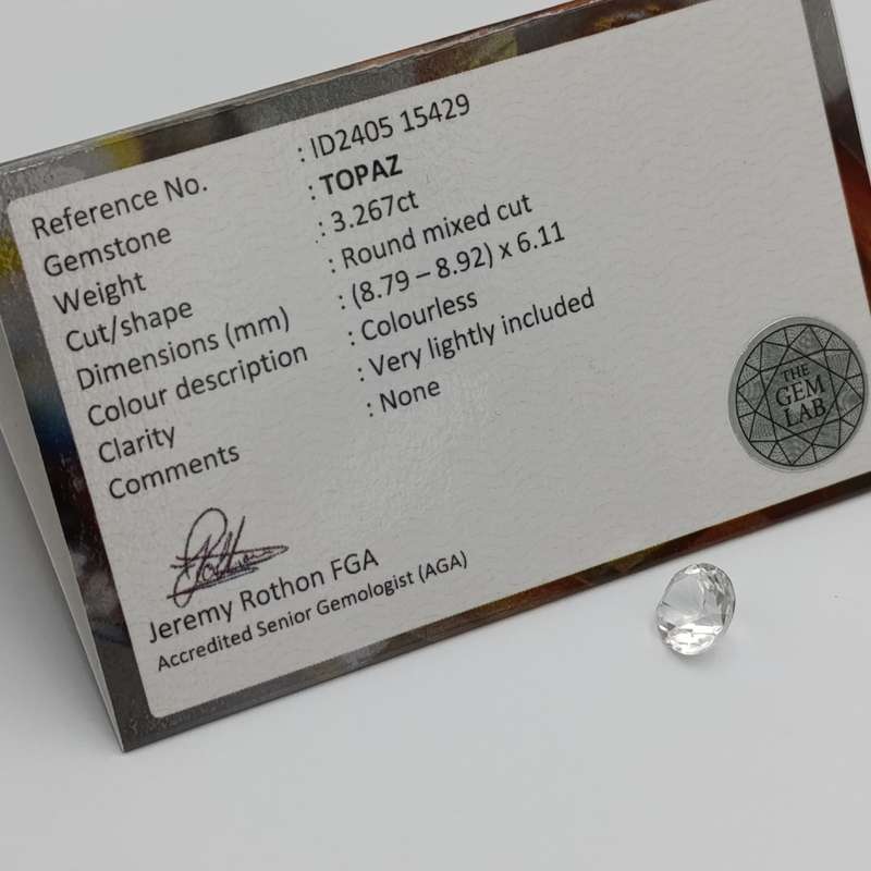 Colourless Topaz of 3.27 carat Round mixed cut with Gemlab certificate