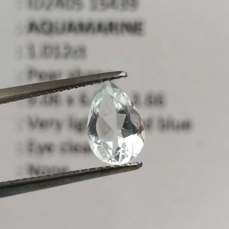 Natural Aquamarine of 1.01 carat Pear shape and eye clean - light toned blue