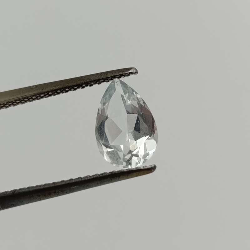 Natural Aquamarine of 1.01 carat Pear shape and eye clean - light toned blue
