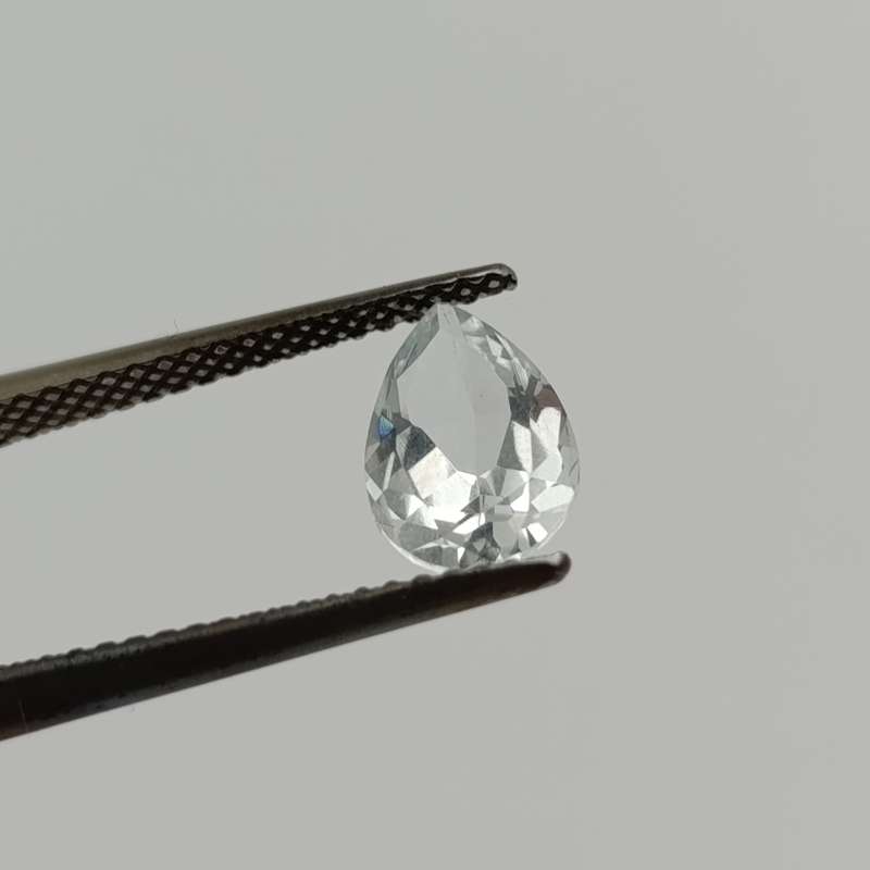 Natural Aquamarine of 1.01 carat Pear shape and eye clean - light toned blue