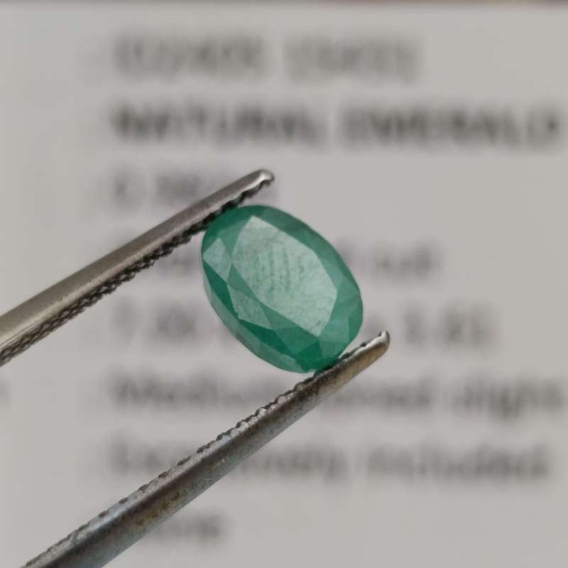 Natural Emerald of 0.98 carat oval mixed cut slight yellowish green with Gemlab certificate