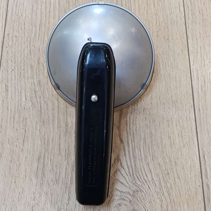 Vintage Kodak flasholder medal II