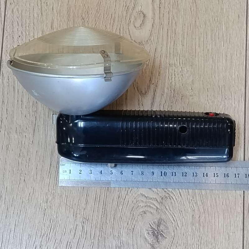 Vintage Kodak flasholder medal II