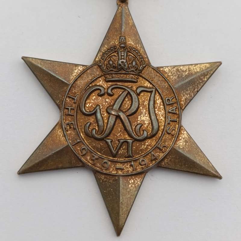 WW2 The 1939-1945 Star issued to C27364 P. Vers