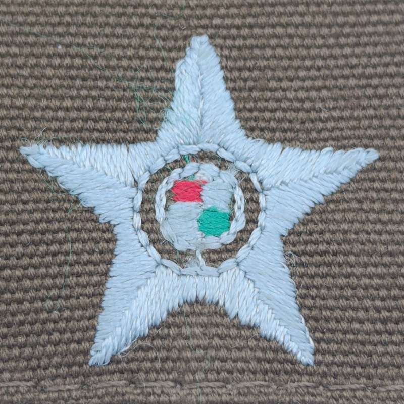 Pair of SA Army second Lieutenant slip-on rank epaulettes