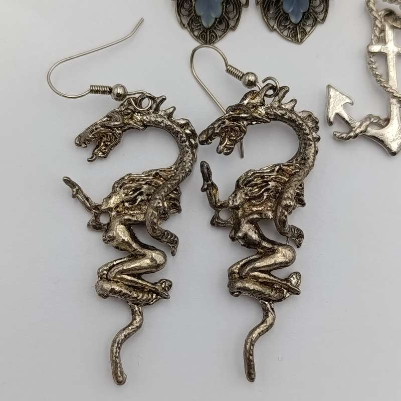 Lot of 5 pairs of vintage earrings