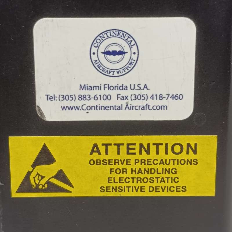 Boeing S00033 - SW - 01 digital clock for instrument panel - used by ComAir flight ZS-OTG